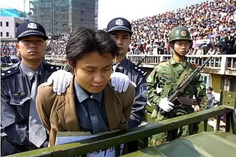 纪实:枪决女死囚现场 绝对真实>