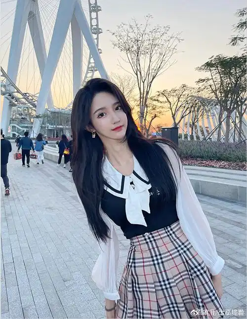 网红abbily称:已转性成功,女装大佬终成女性,十分美丽