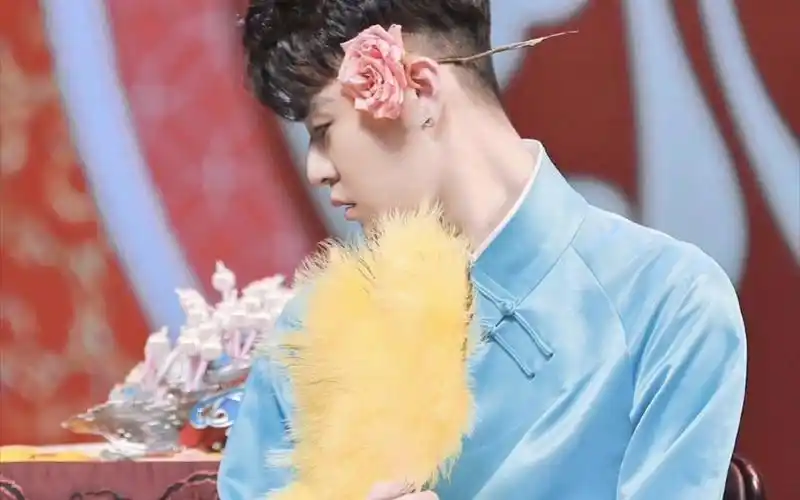 【张云雷】金风玉露一相逢～ 好爱簪花 好爱手绢