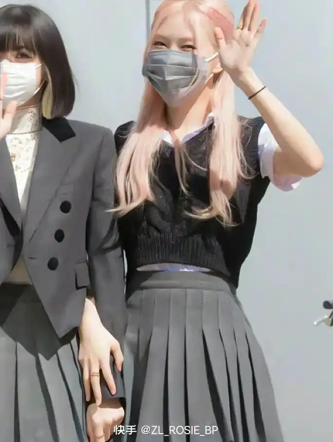 这两种闺蜜头像你们喜欢哪一种#blackpink #lisa - 抖音