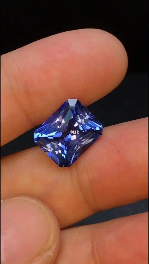 雷迪恩切工蓝宝石