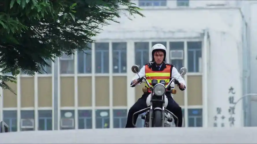 《逃学威龙2》经典爆笑名场面丨周星驰朱茵cp初登场丨达叔爆笑助攻全