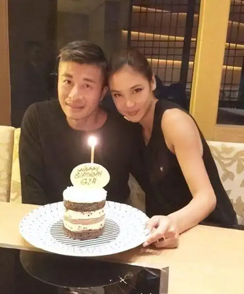 乐基儿首次承认与丈夫离婚儿子由双方共同抚养