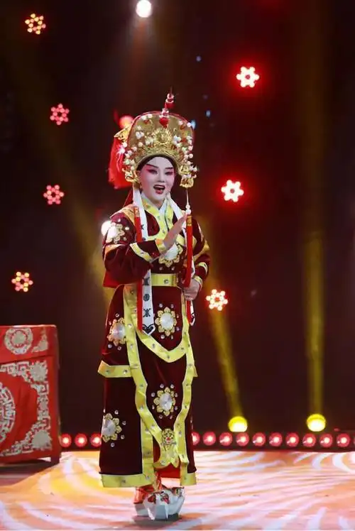 相似指数:☆☆☆☆孙蓓蓓vs乌拉圭男足各位看官,你们说,这是赤裸裸的