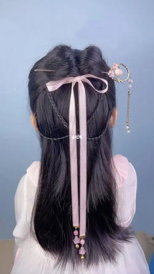 儿童古风汉服发型假期出游安排起