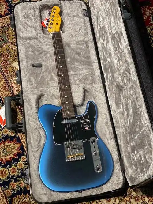 吉他  #乐器  #电吉他  #芬达吉他