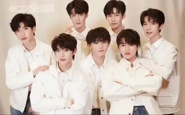 时代峰峻18楼人来人往最不缺故事和经历期待大家的顶峰相遇