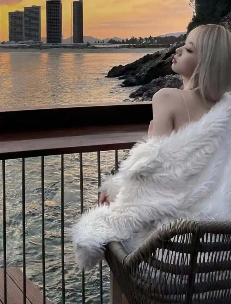 壁纸 氛围美女壁纸 ins