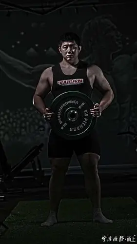 宁波小伙郑晗轩:从想减肥的胖子到wrpf力量举大赛冠军