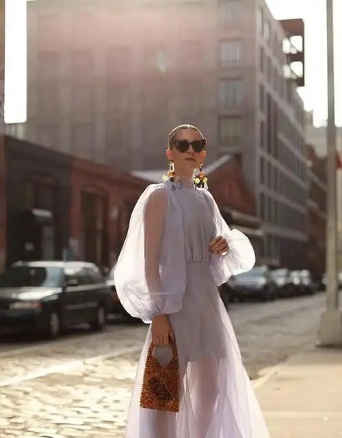 女人梦里都有一条纱裙,唯美浪漫显气质,这样挑选助你美成小仙女