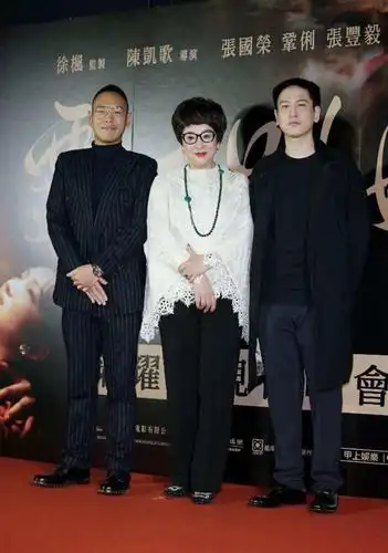 汤臣集团公子汤珈铖,父亲去世留上海133套房,如今一套市值2亿