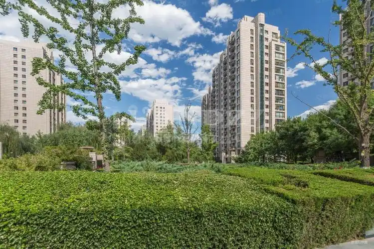 泛海国际兰海园3室2厅3卫231㎡南2899万