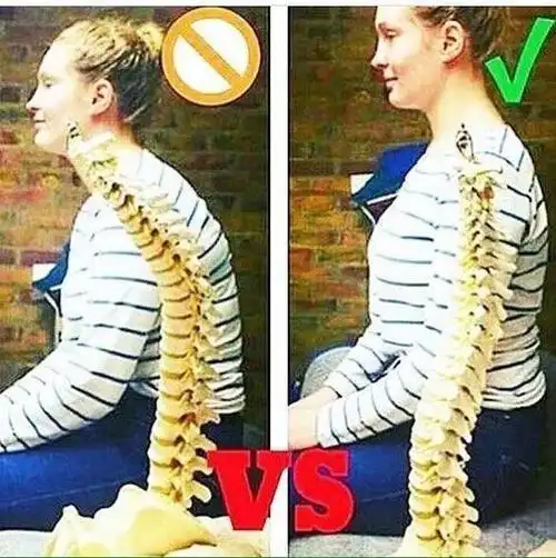 工作时圆肩驼背头前倾的动作是导致肩颈疼痛最直接的根源这个动作同样