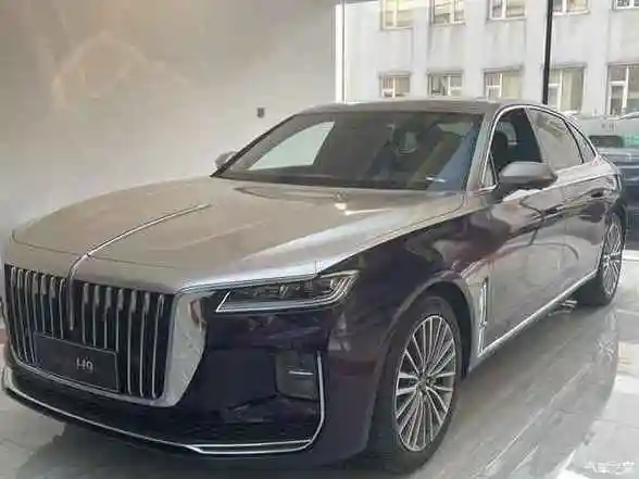 红旗h9店内可试乘试驾售价3098万元起