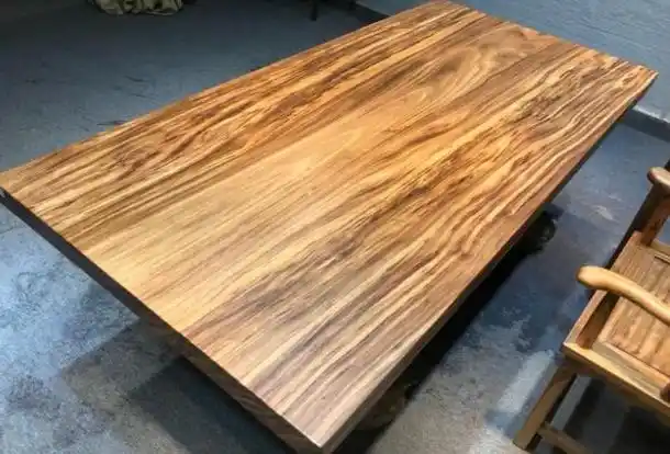 乌金木将质地好,抗腐蚀强,不宜虫蛀集为一身.