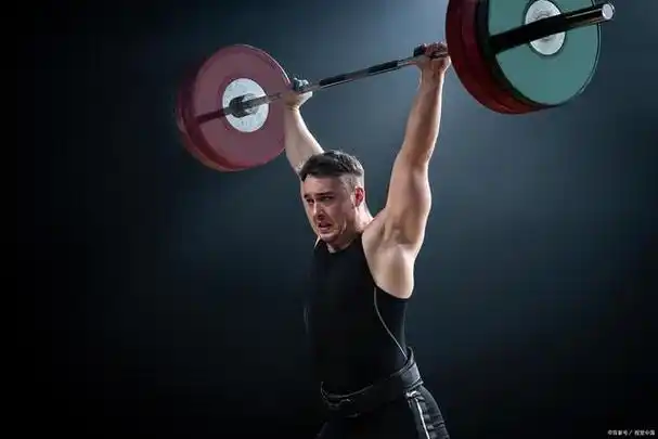 杠铃全身练习:一举多得,高效训练全身肌肉