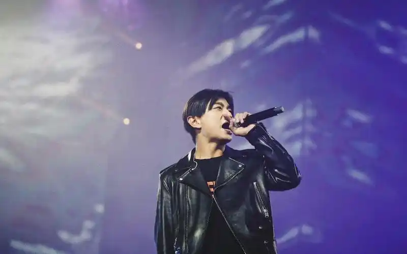 中国新说唱听说已经确定参加节目的嘻哈歌手满舒克这是他的作品做我的