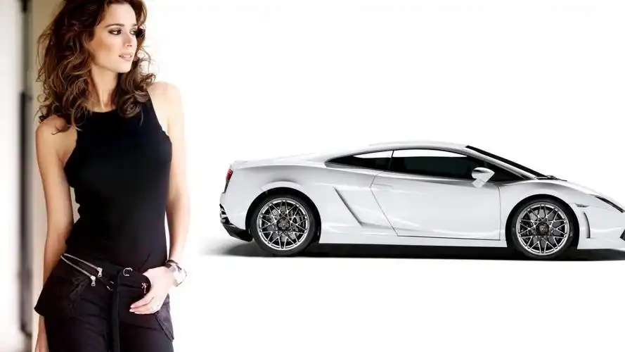 性感美女加豪车超清桌面壁纸图片