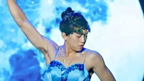 分手大师:邓超男扮女装,辣眼睛跳钢管舞,金星杨幂直接看呆