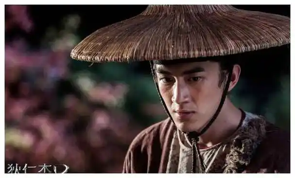 林更新携手宇文玥探索与凤行的梦幻世界