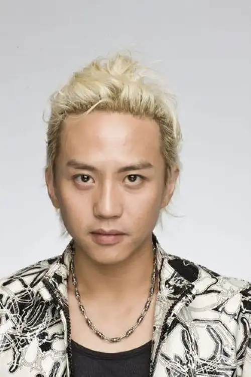 邓超另类白发时尚造型狂惹争议(组图)