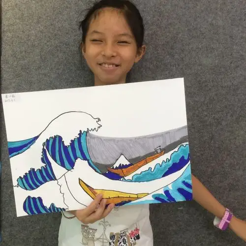 画出了海啸的感觉哈哈,整体是饱满的.