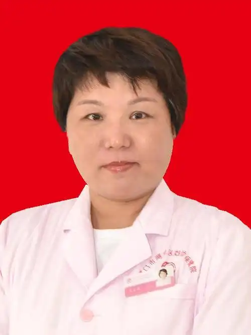 陈春艳 红底证件照.jpg