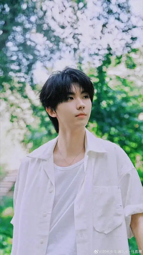"  @时代少年团队长-马嘉祺  #蜉蝣-时代少年团队长-马嘉祺[音乐