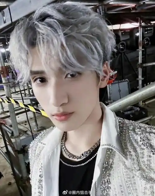 素颜也这么帅啊,严浩翔360度无死角的抗打,好伟大的一张脸!