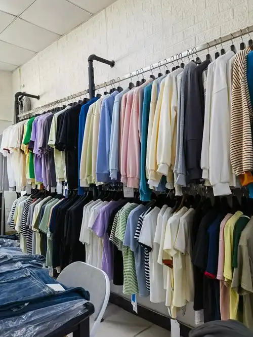 苏州新区宝藏外贸服装店