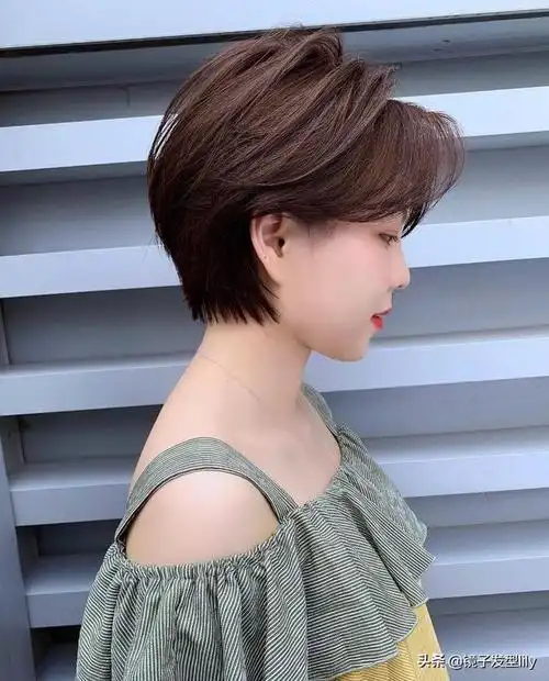 今年流行的短发发型女,今年流行的减龄短发发型(今秋流行短发21款)