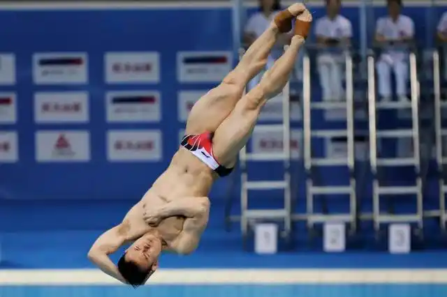 共10名运动员参加奥运会跳水项目8个小项比赛,其中包括广东名将陈艾森