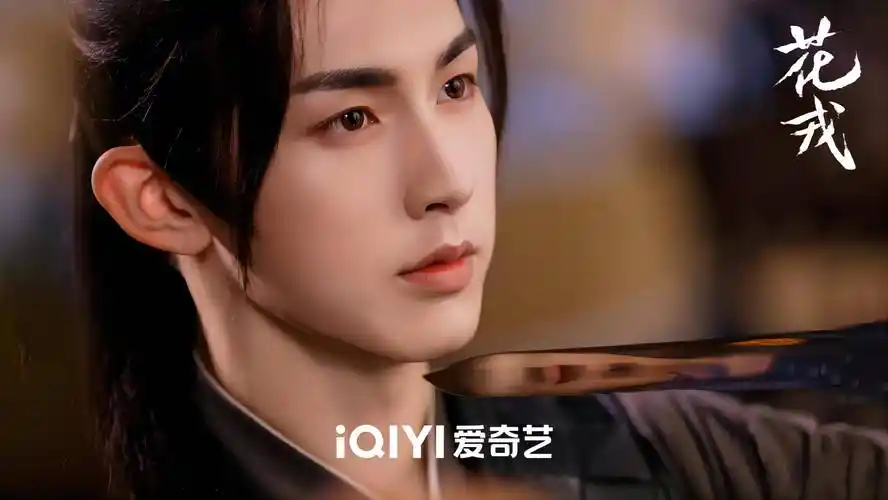 作为当下95生的代表,郭俊辰已经涉猎过古装,科幻,现代,青春等多种题材