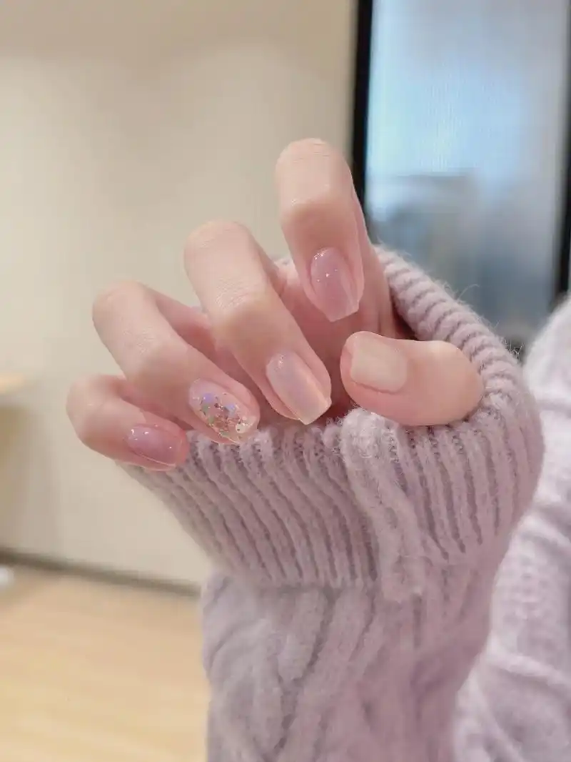 芋泥紫|纯色亮片跳色美甲搭配97.颜色来自: orange指 - 抖音