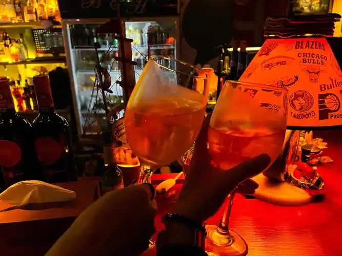 又不是天天喝酒怎么能不怀念干杯00