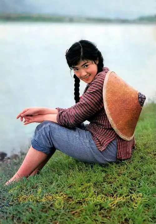 1980年代女影星任冶湘,罕见剧照老照片,因电影《乡情》而出名