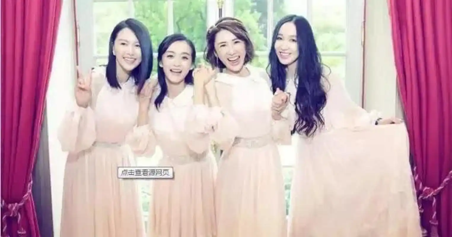 现在备受关注的要算是赵丽颖冯绍峰婚礼的伴娘团和伴郎团了,你期待吗?