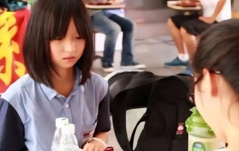 中学生图片女 好看(15岁初中生一上来就是王炸) - 赤虎壹号