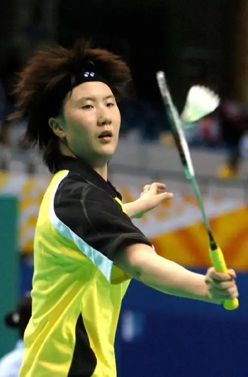 图文:羽毛球女团江苏胜湖南进决赛 卢兰英姿