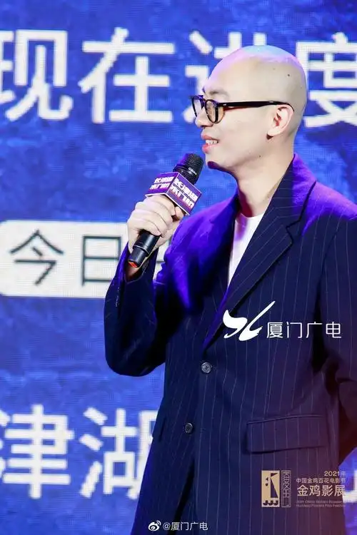 朱亚文的光头好绝