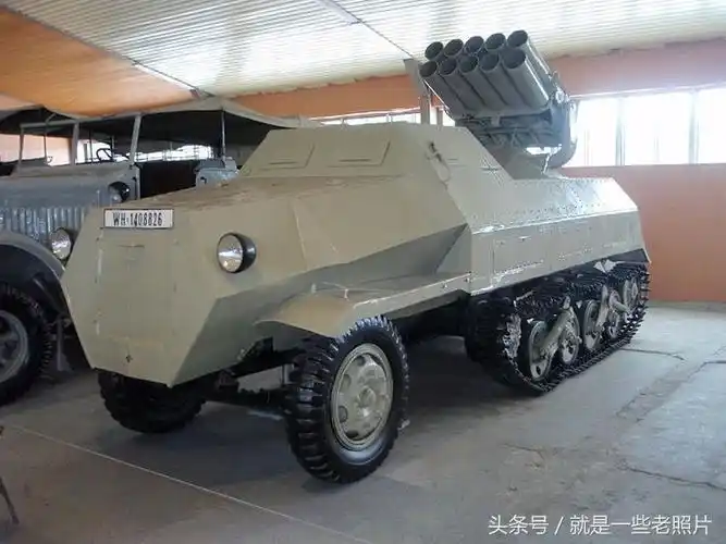 德国42型火箭炮.sdkfz250/9装甲侦察车.德国博格瓦格遥控坦克.