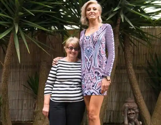 世界上最高的女模特,腿长打破吉尼斯纪录,看完你羡慕了吗