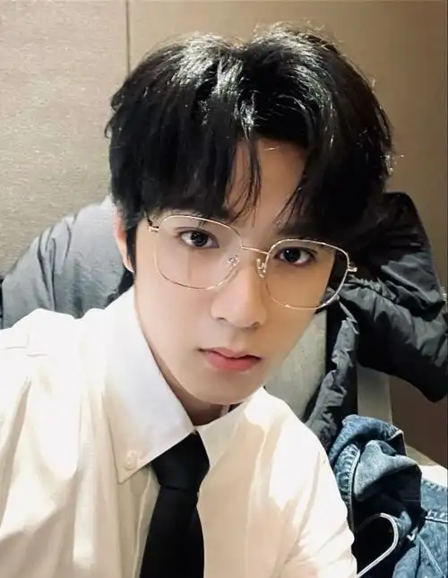 刘耀文##严浩翔