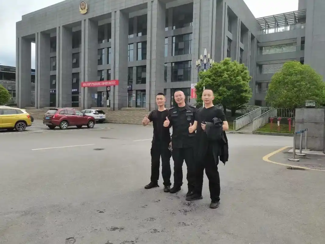 5月21日下午,酉阳县公安局特警大队一中队中队长王挺同志,辅 - 抖音