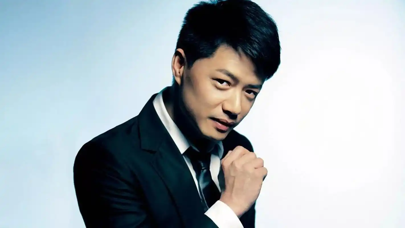 段奕宏演技精湛,塑造的那些经典角色,让人难以忘怀