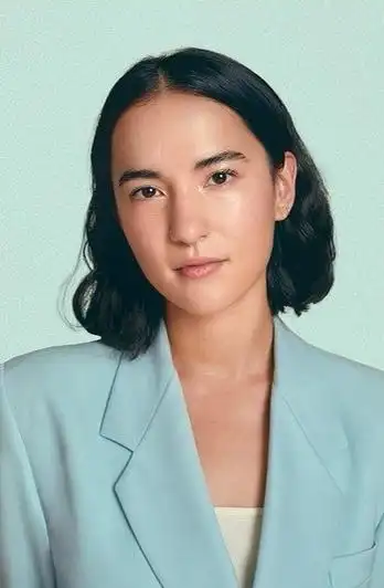 点击进来就看中英混血美女jessiemeili李美