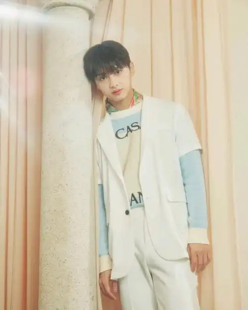 seventeen电子写真