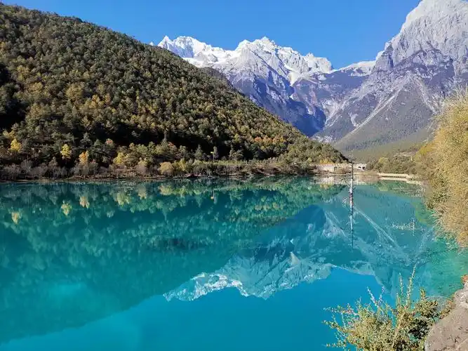 云南玉龙雪山风景美如画