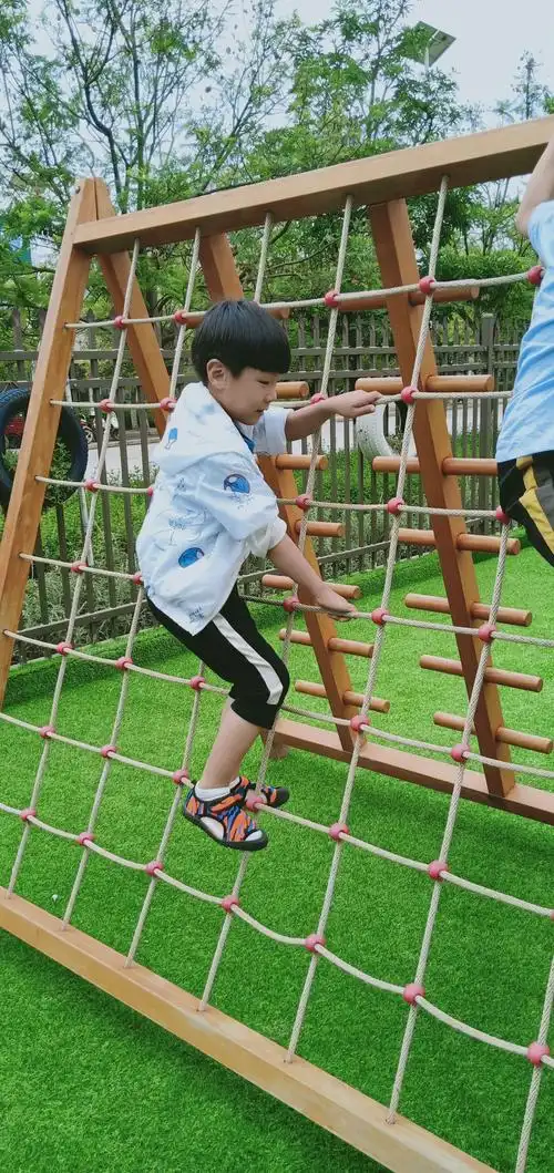 乖娃娃幼儿园朵朵一班开学第一天