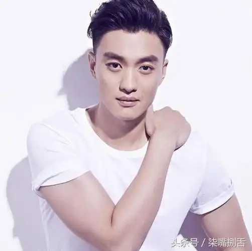 8位名字中有一的男明星:朱一龙,胡一天,王一博,你最喜欢谁?